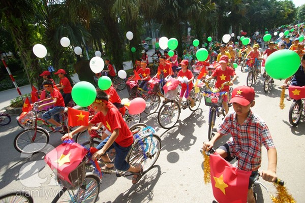 Quốc tế thiếu nhi: 500 trẻ em Thủ đô đạp xe vì biển đảo quê hương 12