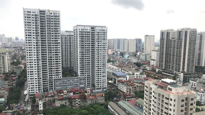 6 tháng đầu năm nay, thị trường bất động sản Hà Nội có nhiều dấu hiệu tích cực /// Ảnh Lê Quân 